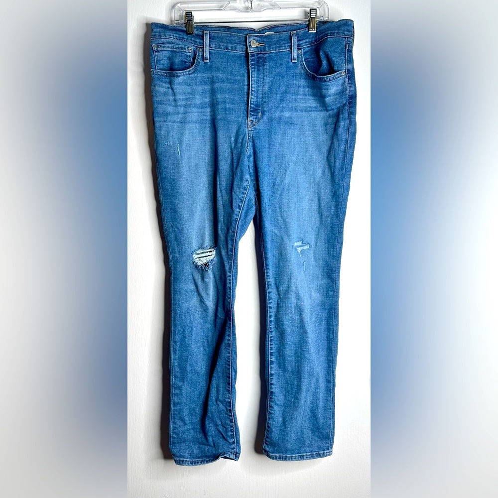 Levi’s women’s 724 straight jeans. Size 34